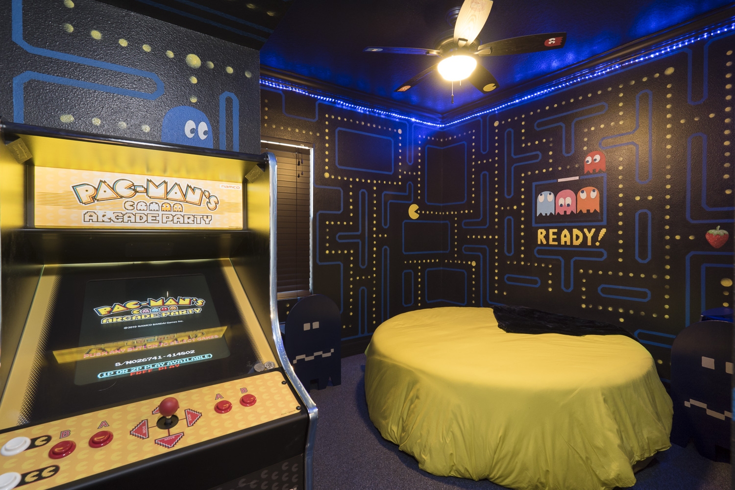 The Pac-Man Bedroom at The Great Escape Lakeside